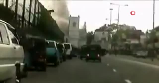 Sri Lanka’da kilise ve otellere eş zamanlı patlamalar görseli