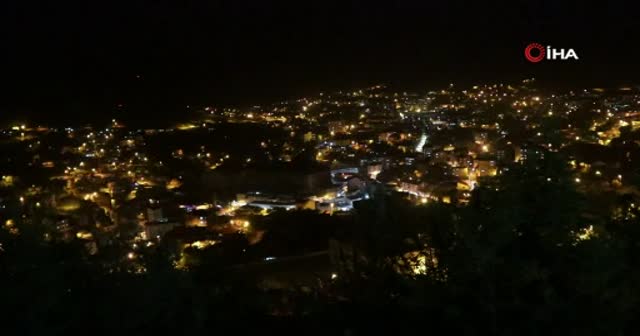 7 bin yıllık Bitlis’in gece görüntüsü göz kamaştırıyor