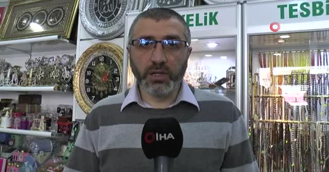 Acve hurmasının tanesi 1,5 TL’den satılıyor