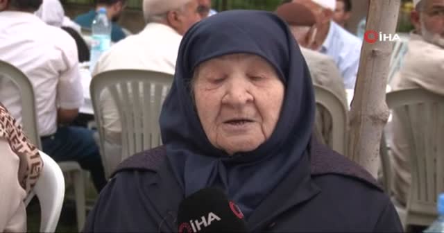 Cumhurbaşkanı ile görüşmesini anlatan asırlık çınar herkesi kahkahaya boğdu