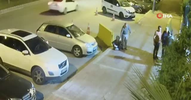 Eski eşini, oğlunun önünde tokatlayıp, tekmeledi