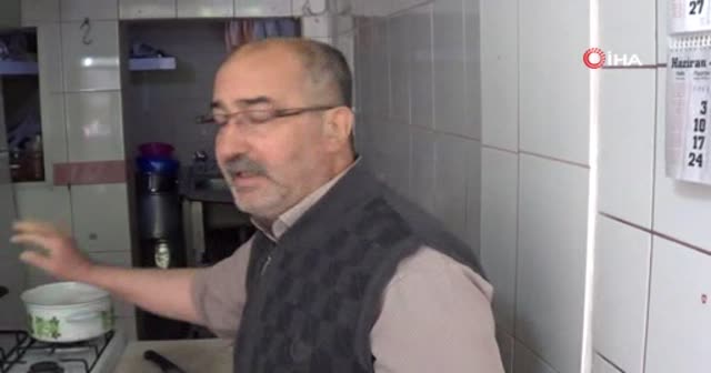 İçinde yağ olmayan şerbetli tatlı ekmek kadayıfı