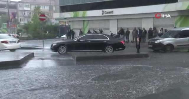İstanbul'da dolu sürprizi