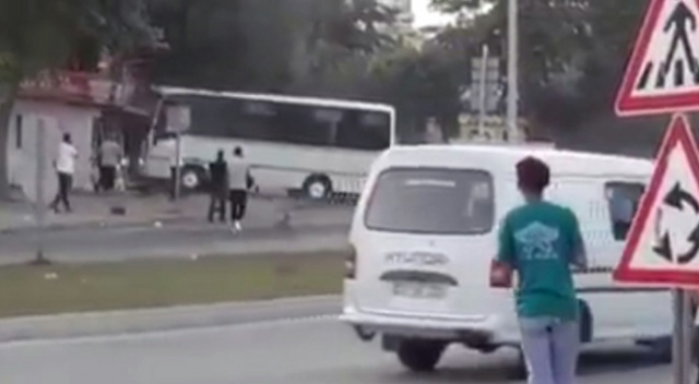 Servis şoförü dehşet saçtı