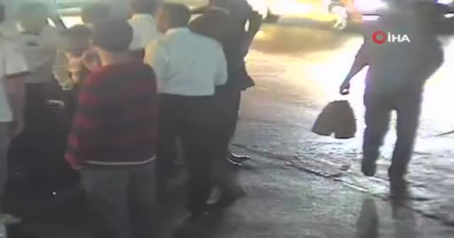 Ünlü iş adamının yeğenine silahlı saldırı anı kamerada