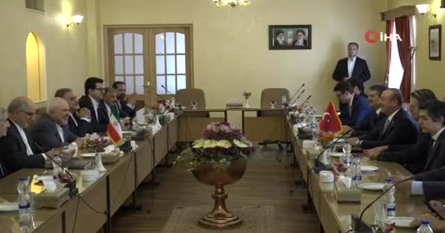 Bakan Çavuşoğlu, Cevad Zarif’le bir araya geldi