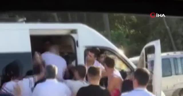 İstanbul Yeni Havalimanı yolunda beyzbol sopalı kavga