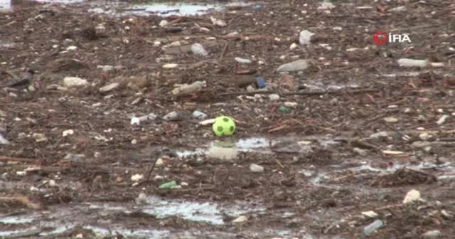 Trabzon'da deniz çamura bulandı