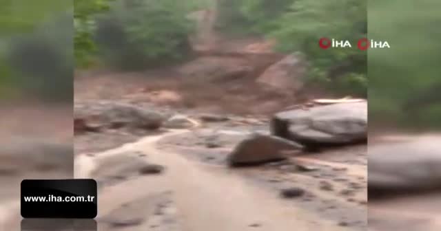 Trabzon'un Araklı ilçesinde HES borusu patladı: 4 kayıp