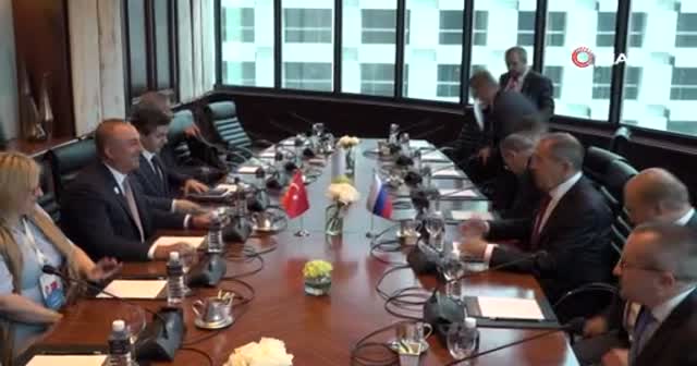 Bakan Çavuşoğlu, Lavrov’la görüştü