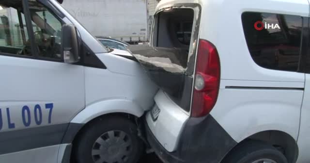 Esenyurt'ta zincirleme kaza! 8 kişi yaralandı