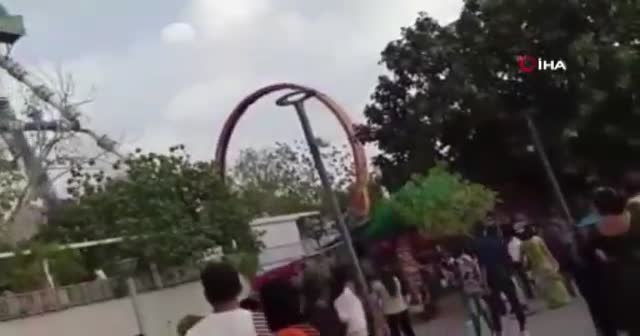Hindistan'da lunaparkta feci kaza: 3 ölü, 28 yaralı