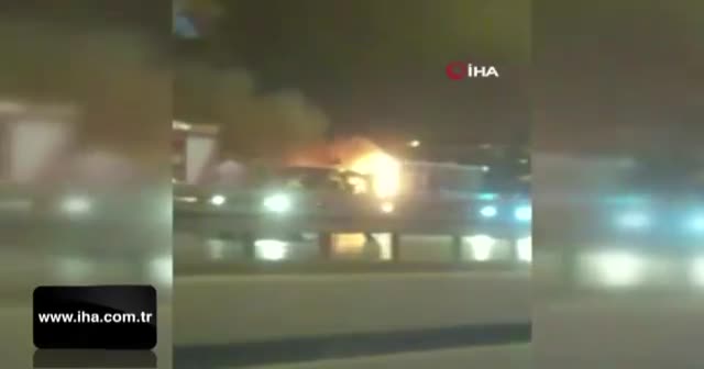 Minibüs seyir halinde alev alev yandı