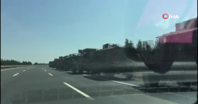 Sınıra askeri sevkıyat sürüyor