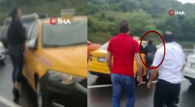 Tartıştığı kız arkadaşını arabadan atarak metrelerce sürükledi