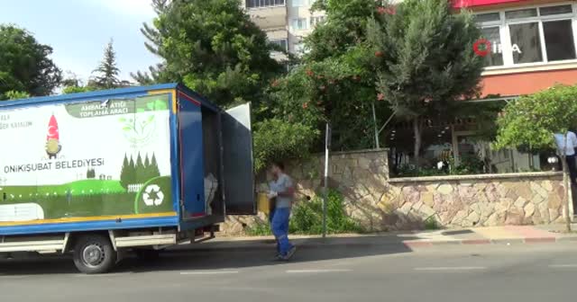 7 yılda 40 bin jilet biriktirdi