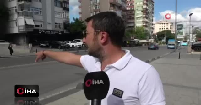 Kadıköy'de lüks cipin motosikletliye çarpıp kaldırıma çıktığı anlar kamerada