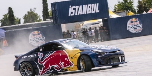 10 bin İstanbullu Red Bull Car Park Drift Dünya Finali'ni izledi