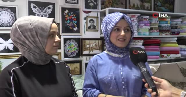 Babalarının marangozhanesini çeyiz dükkanına çevirdiler