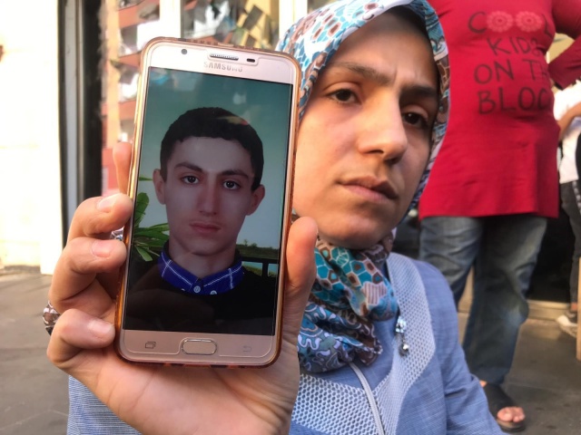 Çocukları dağa kaçırılan ailelerin eylemi 2. gününde