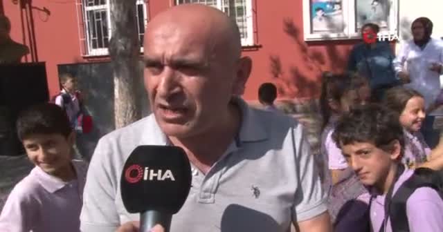 İstanbul'da okulda deprem paniği