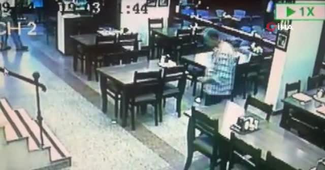 Oyunculara saldırıp, restorana zarar veren zanlıların görüntüleri ortaya çıktı