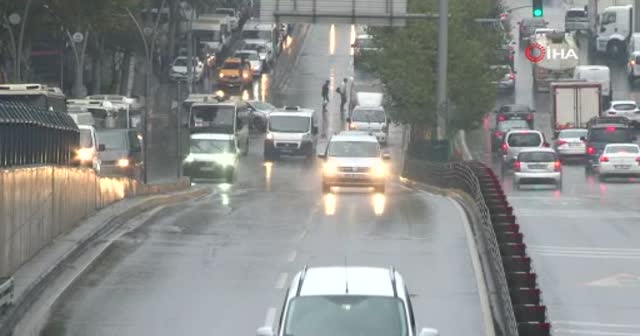 Yağmur İstanbul'da etkili oluyor