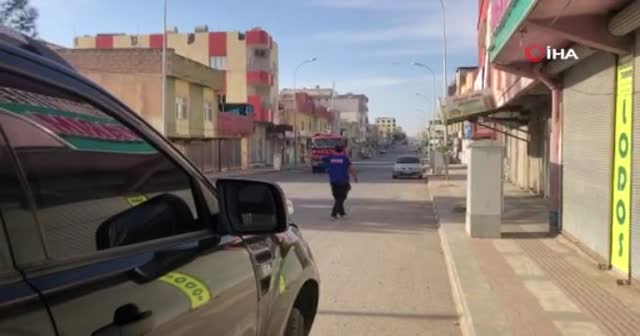 Ceylanpınar'da roket düşen evde yangın çıktı