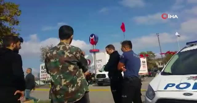 Evden kaçan kızını eve götürmek istedi başına gelmeyen kalmadı!