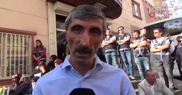 HDP önündeki aileler, Türkiye'nin Barış Pınarı Harekatındaki başarısını değerlendirdi