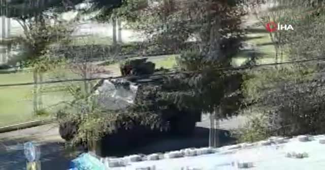 Suriye sınırında zırhlı araçla mehteranlı devriye