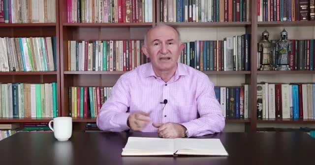 Yazarımız Ahmet Şimşirgil'in imza günü Milletvekili Özlem Zengin tarafından neden engellendi?
