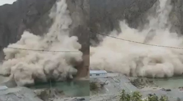 Artvin'de heyelan anı kameraya yansıdı