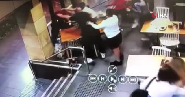 Avustralya'da hamile Müslüman kadına tekmeli yumruklu saldırı