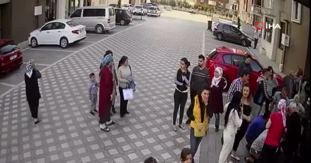Dehşet anları! Apartman sakini kapıcıyı böyle vurdu