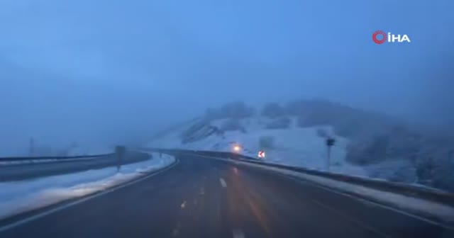 Doğu Anadolu’da kar ve tipi ulaşımda aksamalara neden oldu