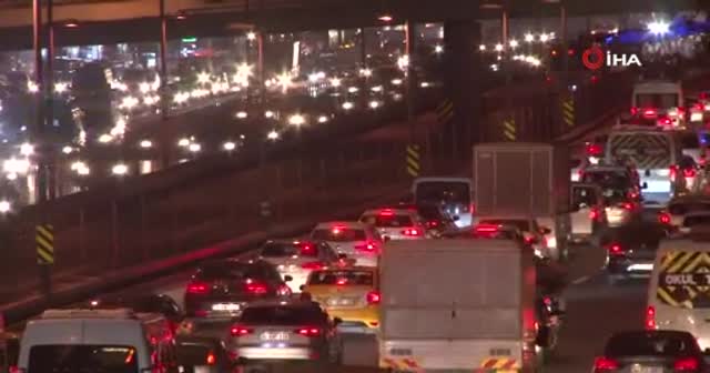 İstanbul trafiğinde tatil yoğunluğu