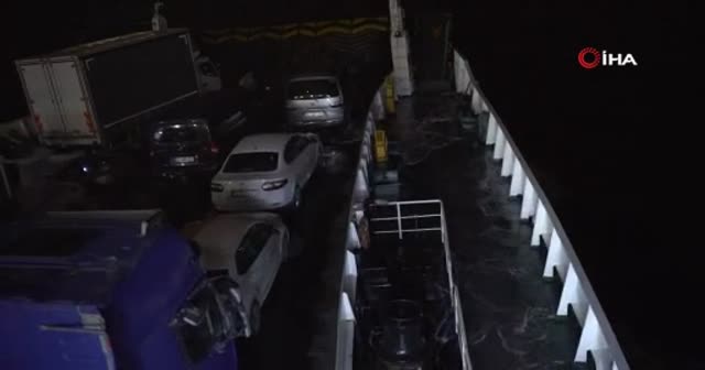 Marmara'daki fırtına feribot seferlerini vurdu