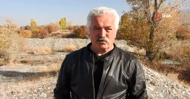 Nesli tehlike altında olan Kara Akbaba göç ederken Erzincan’da mola verdi