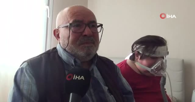 65 yaşındaki baba nefes alamayan engelli kızı için asansör yaptırdı
