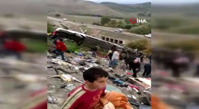 Fas'ta yolcu otobüsü devrildi: 17 ölü, 36 yaralı