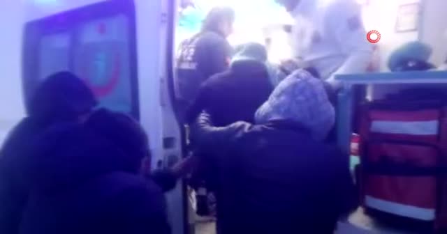 Hasta kurtarmaya giden sağlık ekibi tipi nedeniyle mahsur kaldı