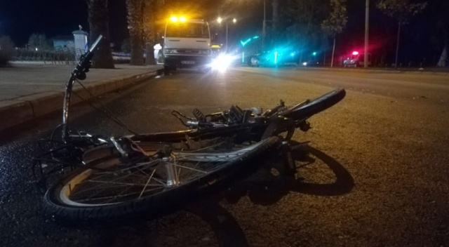 İzmir’de feci kaza: Bisiklet sürücüsü metrelerce sürüklendi