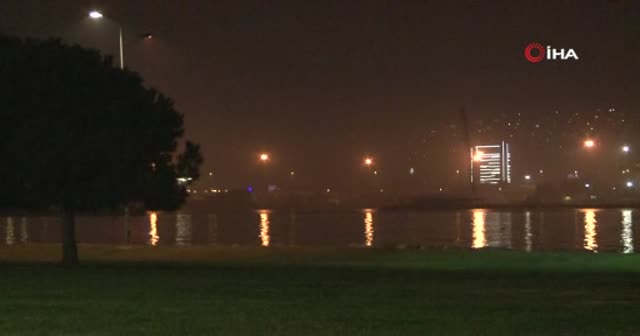İzmir'de sis ve soba dumanı görüş mesafesini en aza indirdi