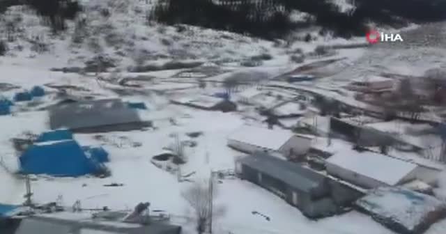 Kars'ta deprem paniğe neden oldu