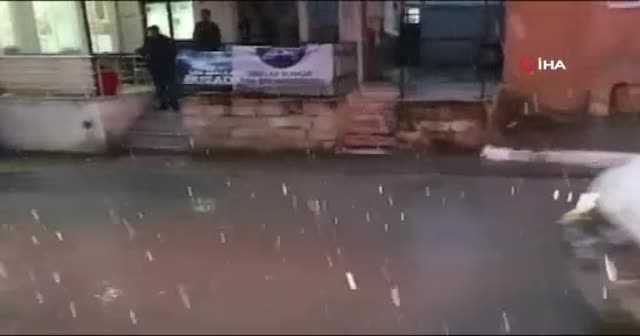 Silivri’de kar yağışı başladı