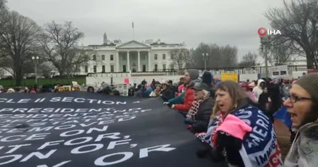 ABD’de binlerce kadından Trump karşıtı gösteri