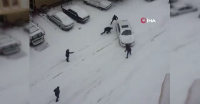 Ankara sokakları buz pistine döndü