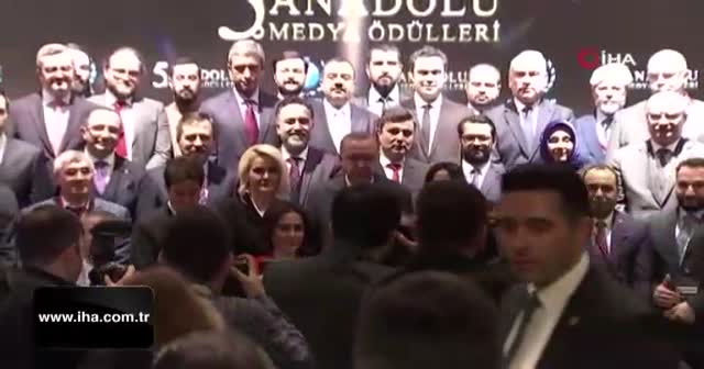 Batuhan Yaşar'a 'Yılın Araştırmacı Gazetecisi' ödülü!