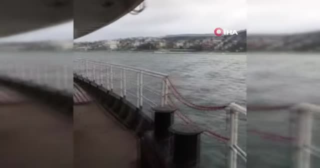 Büyükada açıklarında vapur arızalandı, yolcular denizde mahsur kaldı